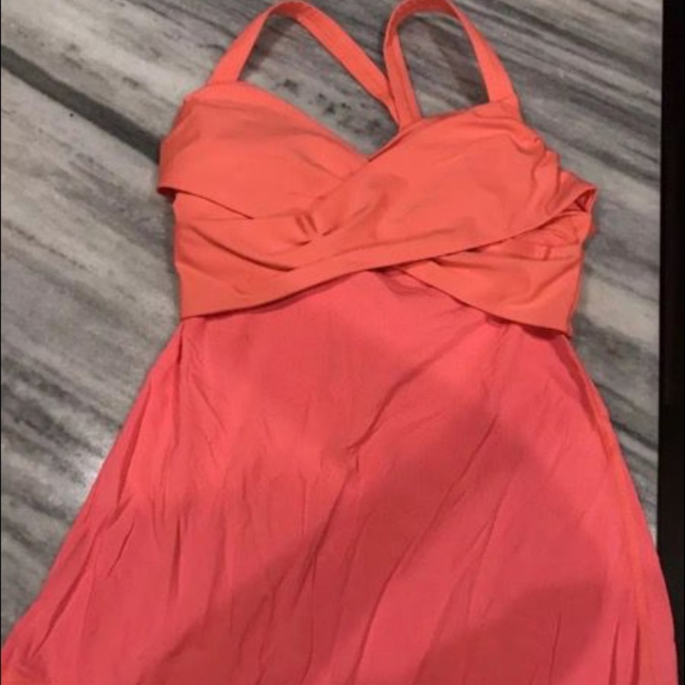 Lululemon workout tank